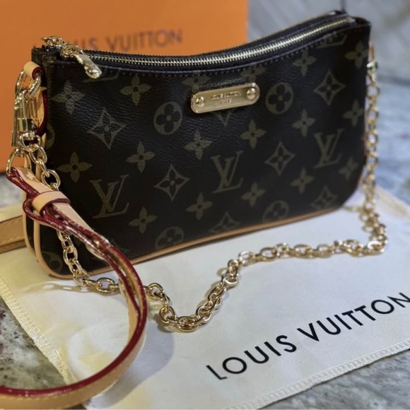 Louis Vuitton Pochette Liv - Picture 2 of 4